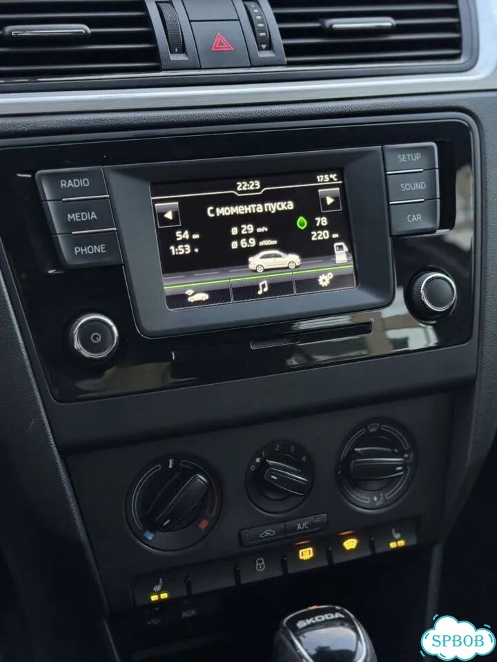 Skoda Rapid 1.6 AT, 2016, 145 000 км фото 17