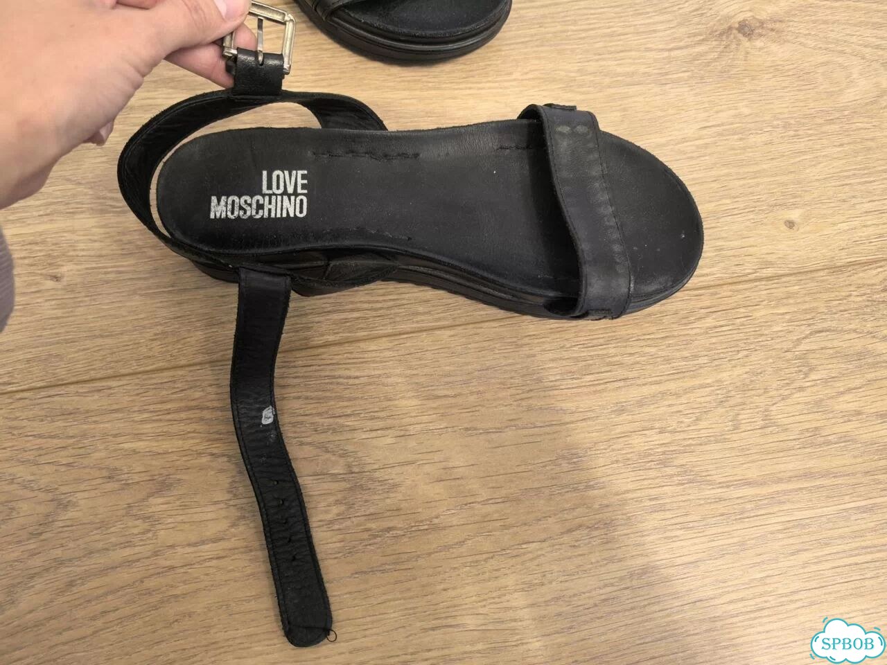 Кожаные босоножки love Moschino 38 фото 3