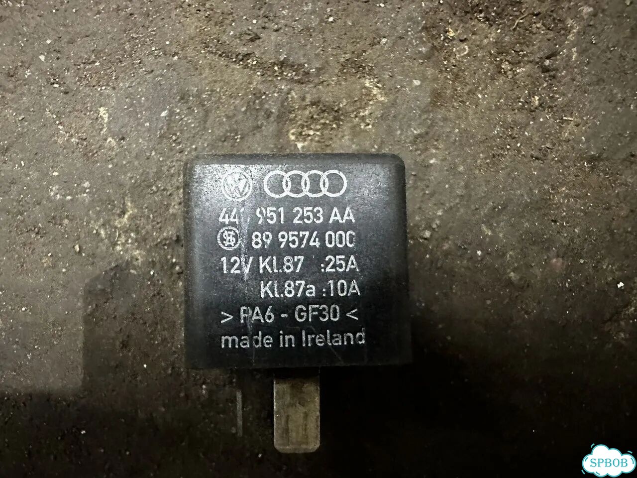Реле бензонасоса 219 VW Passat B5, B5+, Audi A4 B5 фото 2