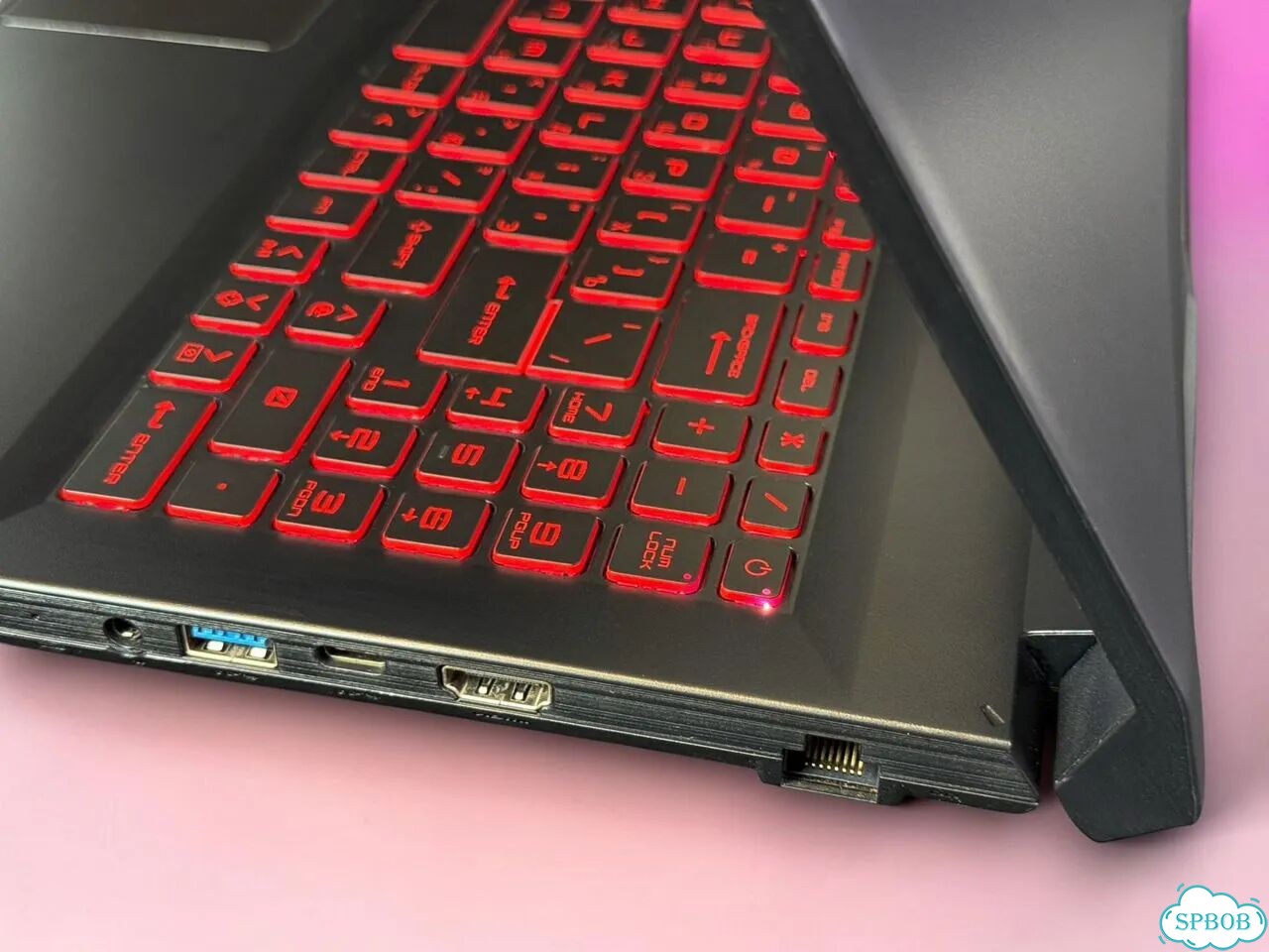 Игровой ноутбук MSI Katana 17.3 GTX 1650 + Core i5 фото 4