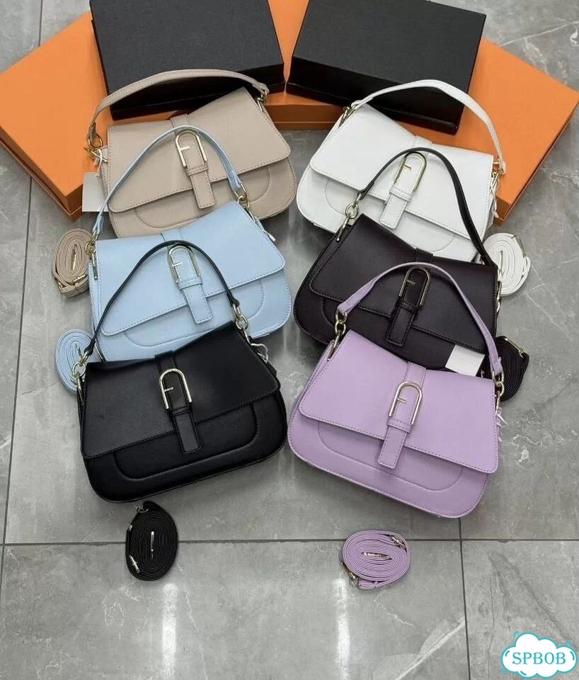 Сумки женские мужские оптом Guess, Miu Miu, Chanel фото 9