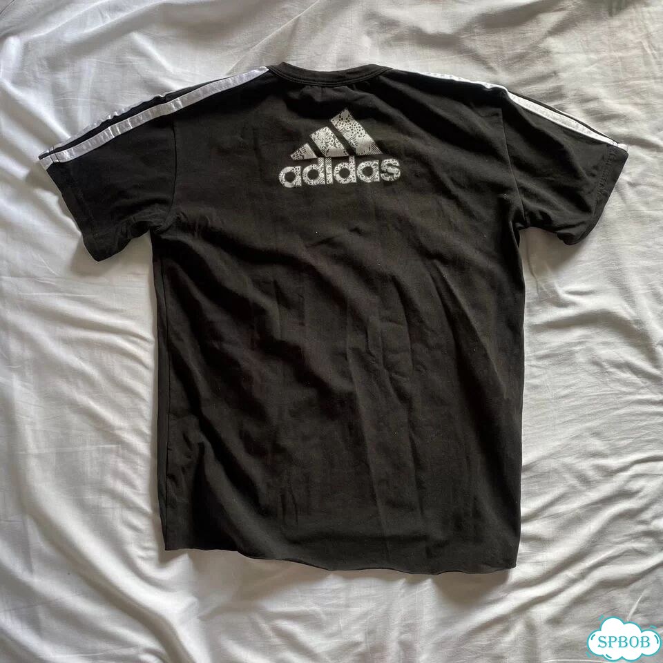 Винтажная футболка Adidas archive Y2K фото 3