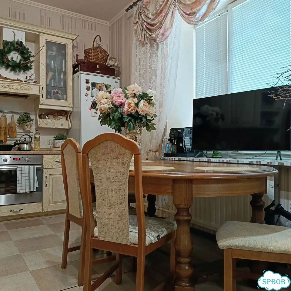 1-к. квартира, 54 м², 4/6 эт. фото 3