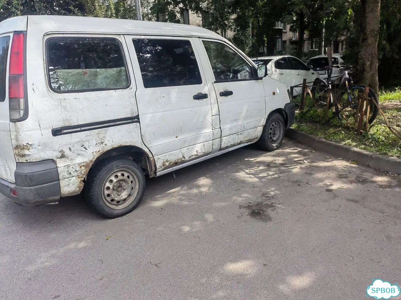 Toyota Town Ace 2.2 AT, 2000, битый, 400 000 км фото 5