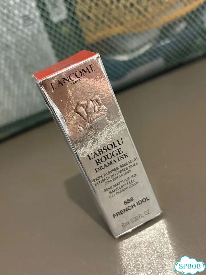 Lancôme помада фото 3