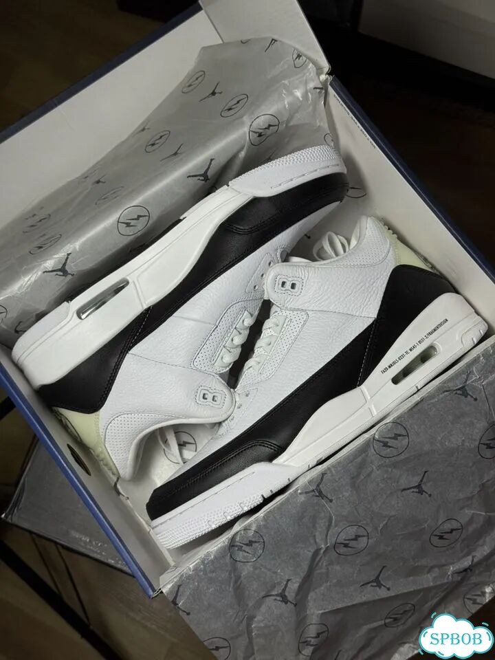 Nike Air Jordan 3 x Fragment 47.5 EUR фото 2