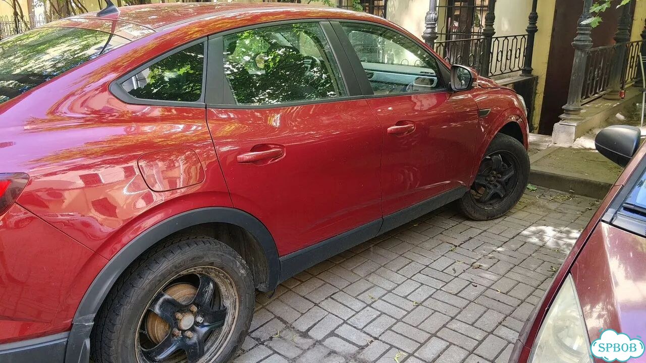 Renault Arkana 1.6 CVT, 2020, битый, 100 000 км фото 2