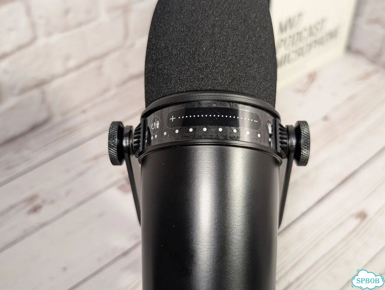 Shure MV7 вокальный и речевой микрофон фото 2