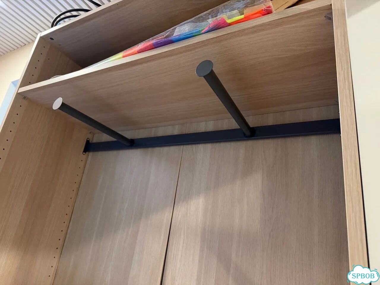 Выдвижная вешалка IKEA фото 1