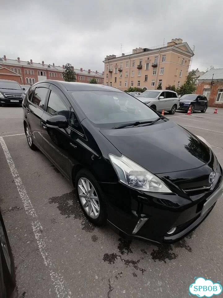 Toyota Prius Alpha 1.8 CVT, 2011, 195 000 км фото 2