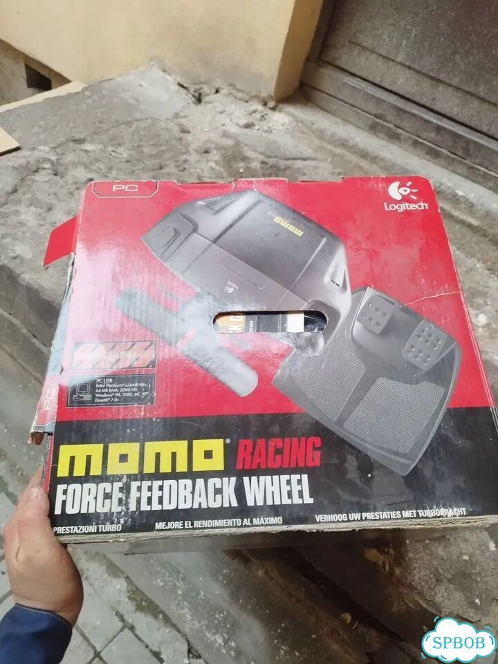 Logitech momo racing фото 4