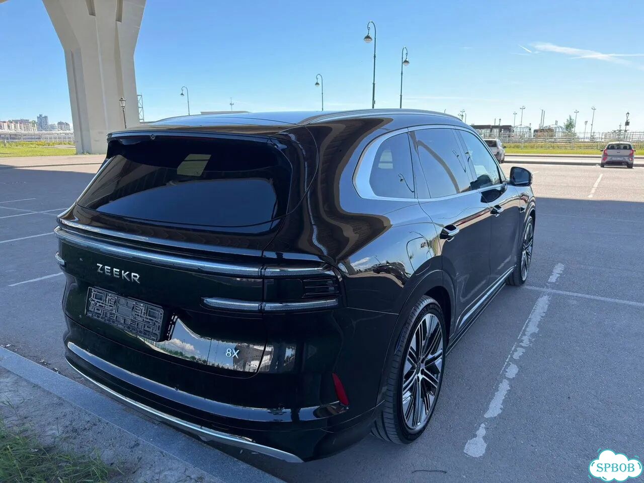 Аренда авто Zeekr 8X фото 10