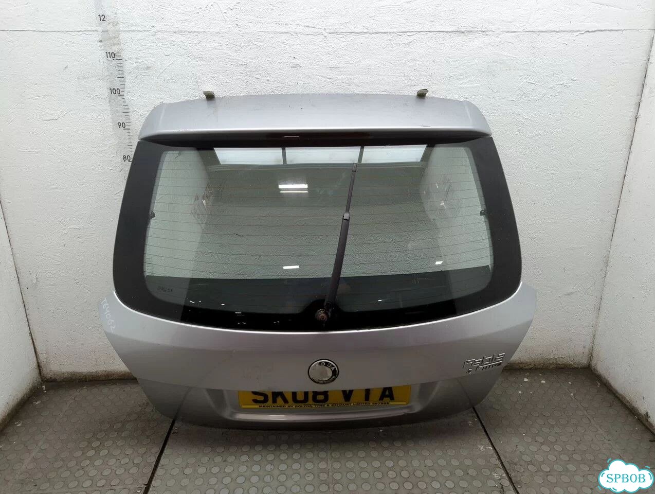 Крышка багажника Skoda Fabia фото 1
