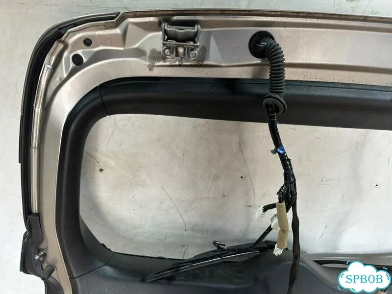 Дверь багажника Subaru Outback фото 9