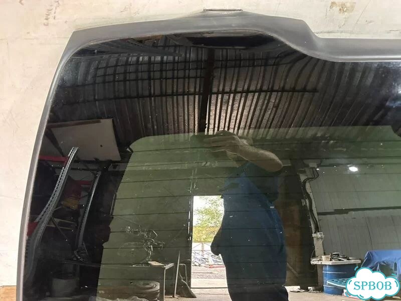 Дверь багажника Chevrolet Tahoe фото 2