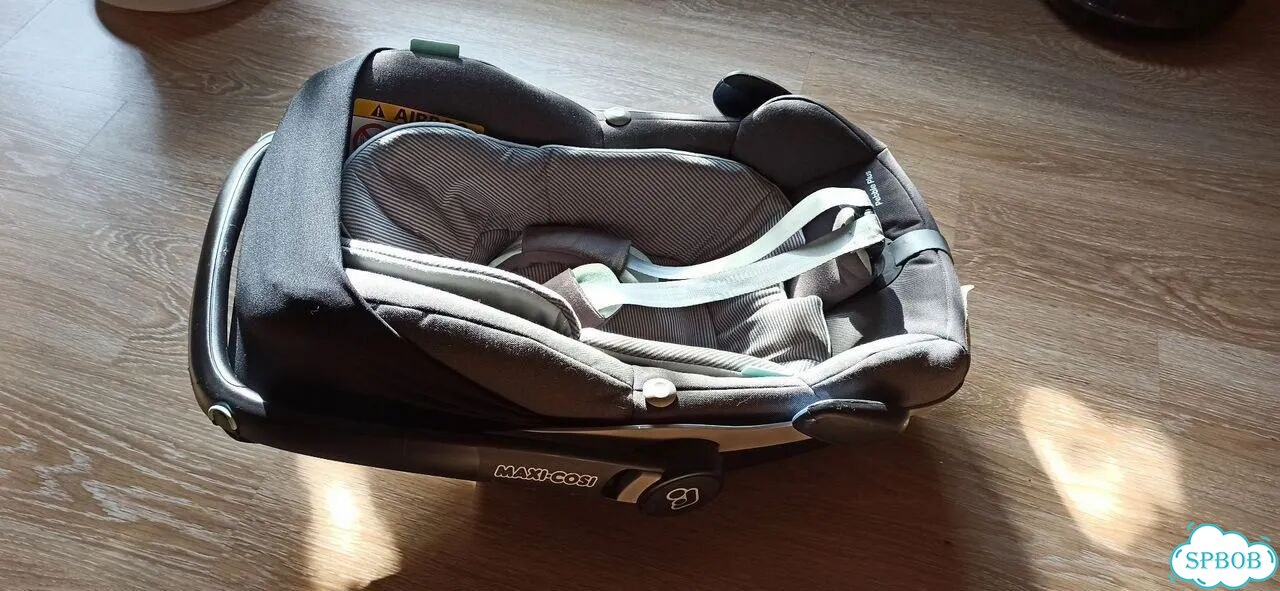 Автолюлька maxi cosi с базой isofix фото 6