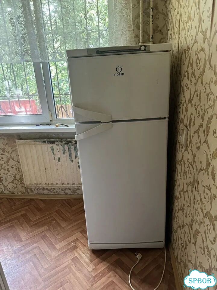 Холодильник indesit фото 1