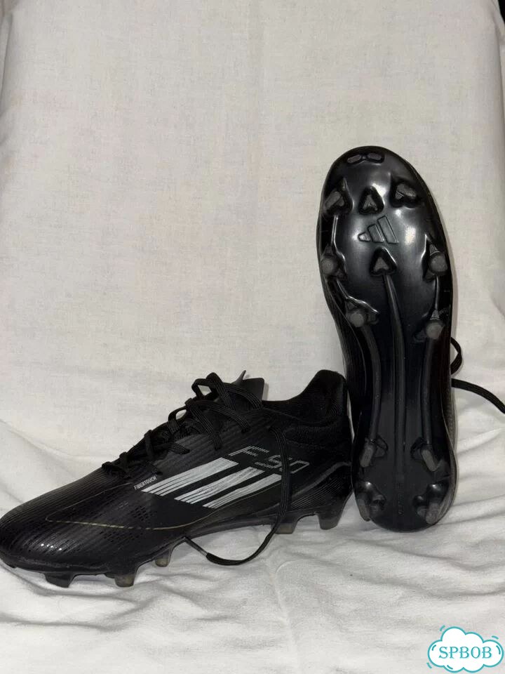 Футбольные бутсы adidas F50 FG черные фото 2