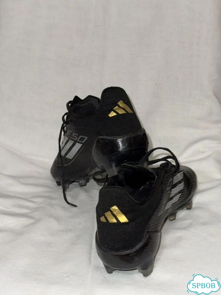 Футбольные бутсы adidas F50 FG черные фото 3