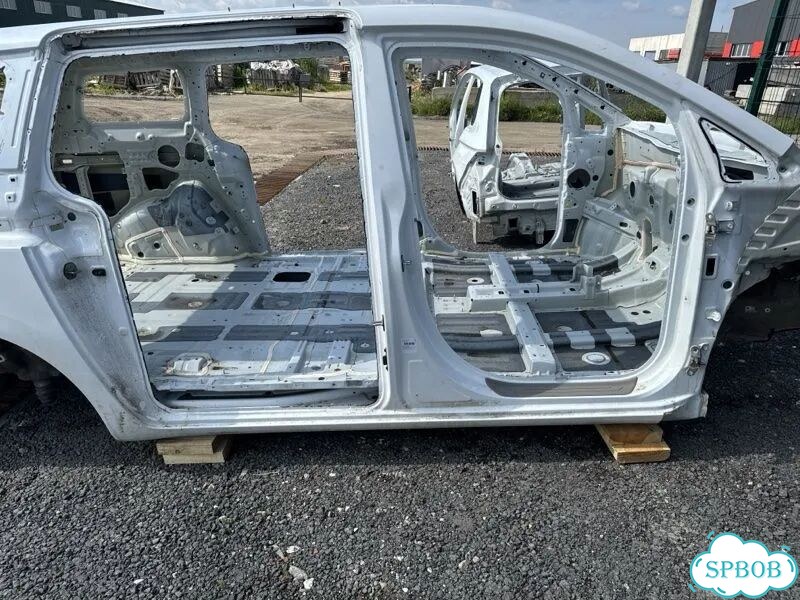 Порог кузова правый Kia Carnival YP D4HB 2018 фото 1