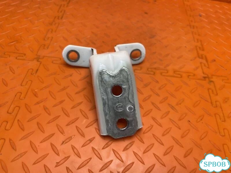 Петля двери правая Kia Carnival YP D4HB 2018 фото 7