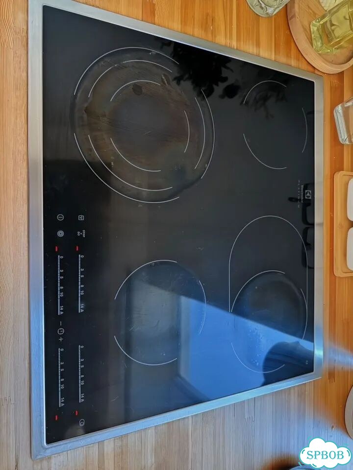 Варочная панель электрическая electrolux фото 1