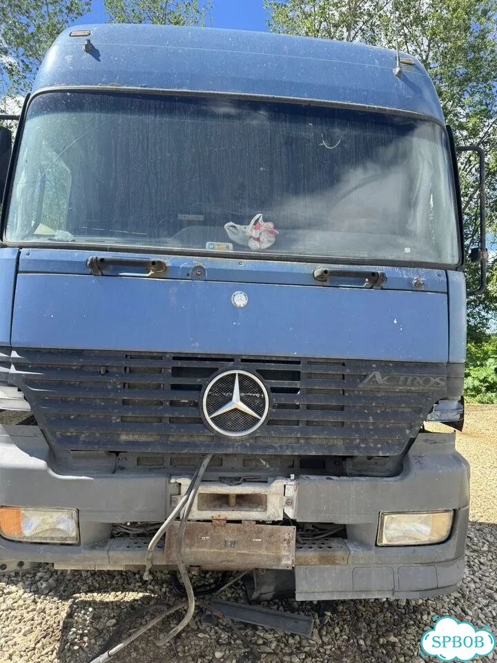 Кабина Mercedes Actros mp1 2000 года фото 1