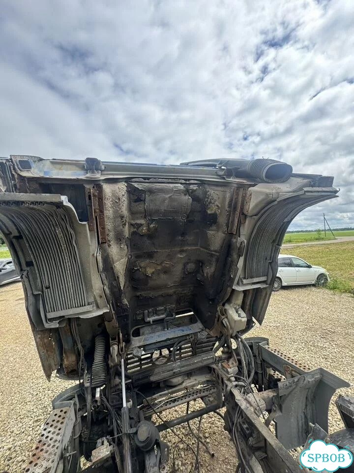 Кабина Mercedes Actros mp1 2000 года фото 2
