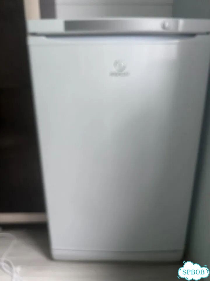 Морозильная камера Indesit фото 1