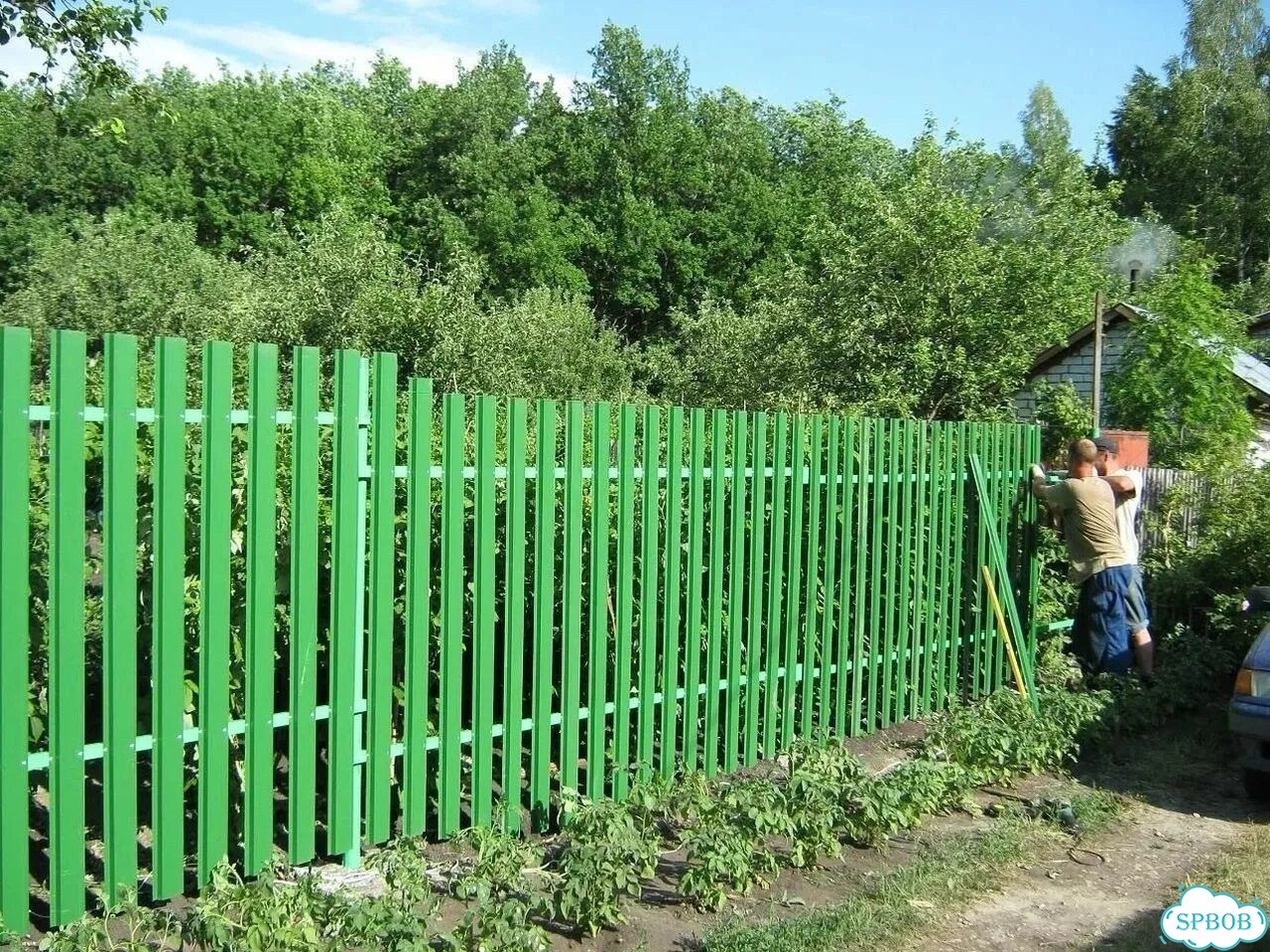 Забор из Евроштакетника на винтовых сваях под ключ фото 10