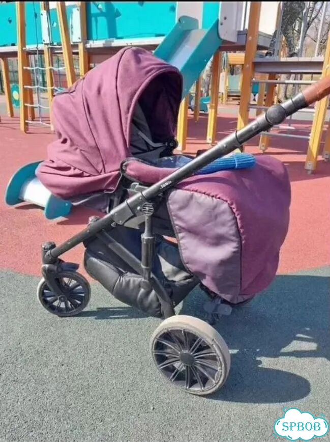 Прогулочная коляска фото 1