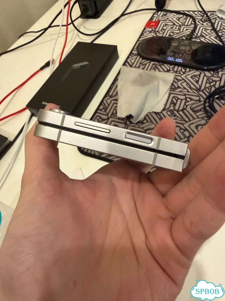 Samsung Galaxy Z Flip 6, 12/256 ГБ фото 3