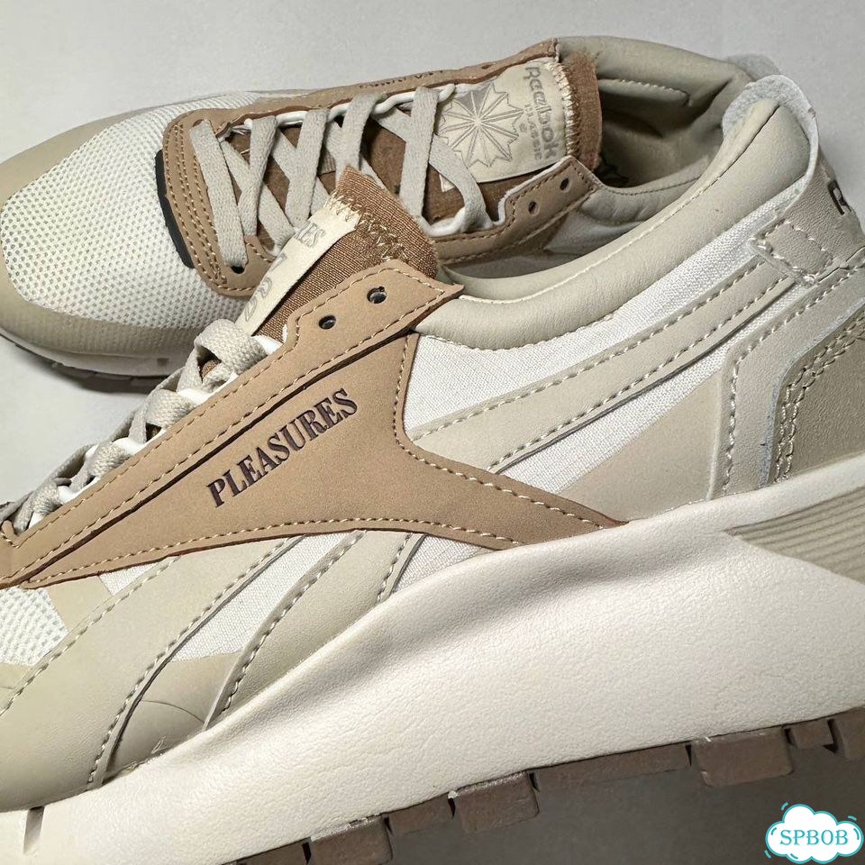 Кроссовки Reebok Classic Pleasures LUX новые фото 2
