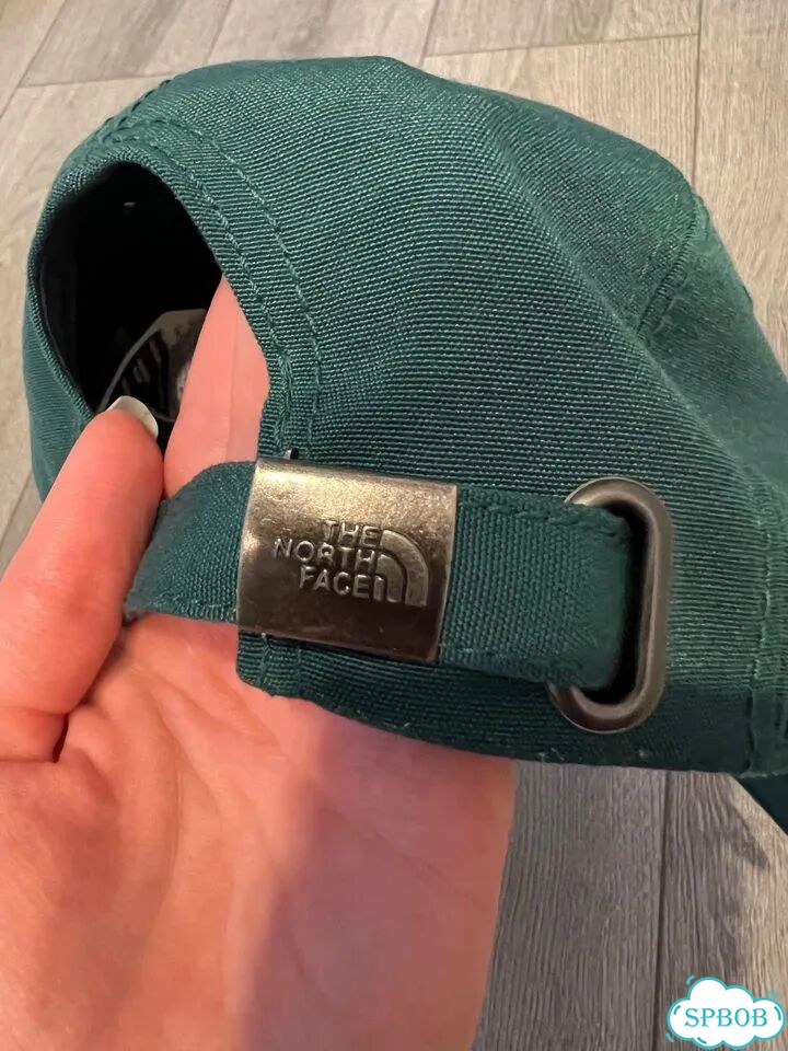 Кепка зелёная the north face фото 5
