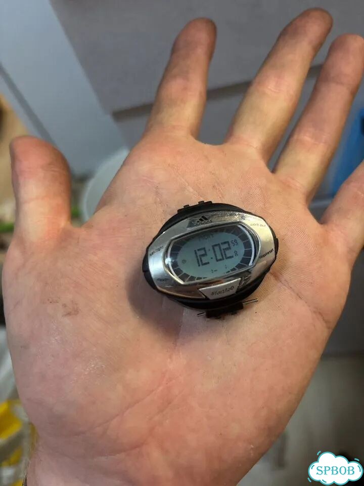 Редкие часы adidas adp1703 y2k фото 1