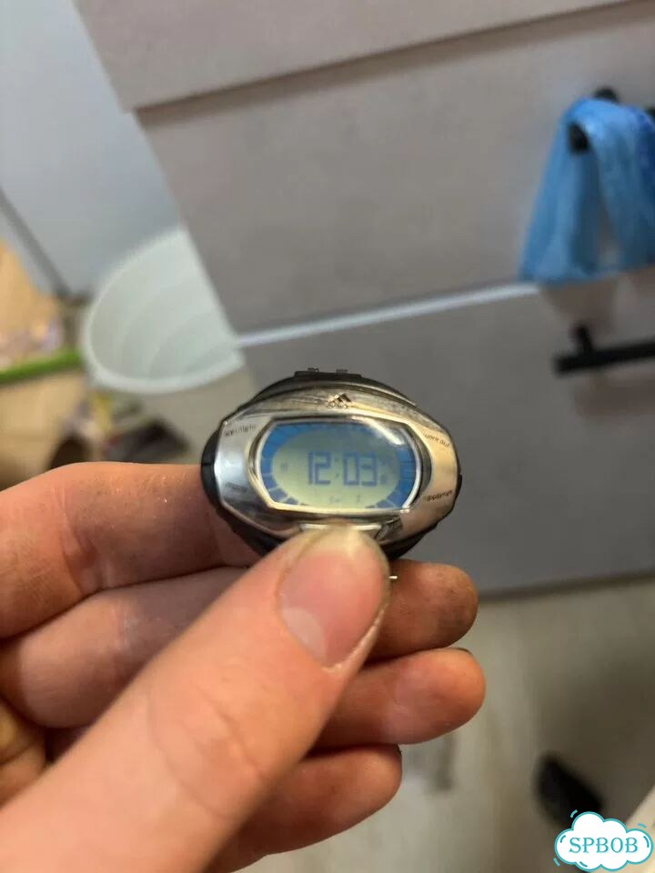 Редкие часы adidas adp1703 y2k фото 4