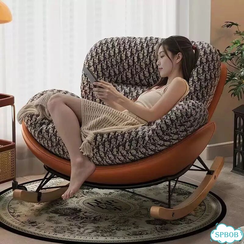 Стильное кресло качалка фото 2