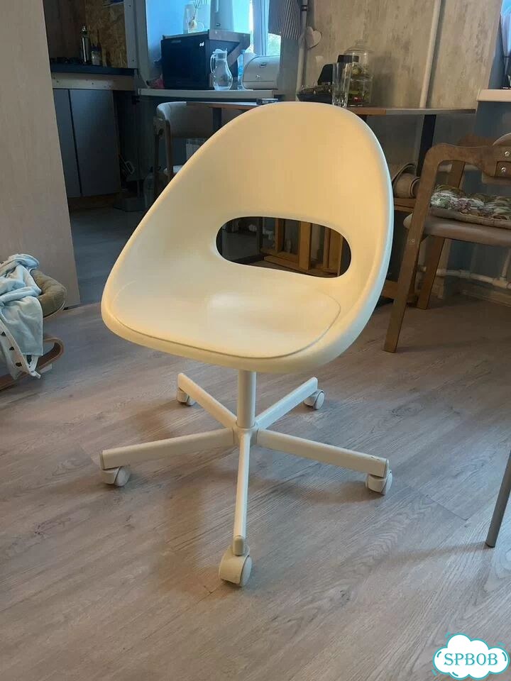 Стул IKEA фото 1