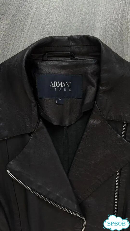 Кожаная куртка armani jeans фото 4