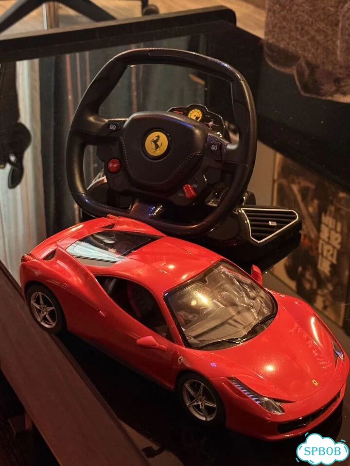 Радиоуправляемая машинка Ferrari 458 на пульте фото 1