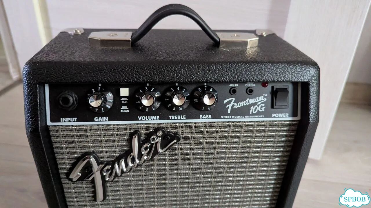 Комбик Fender Frontman 10G фото 3