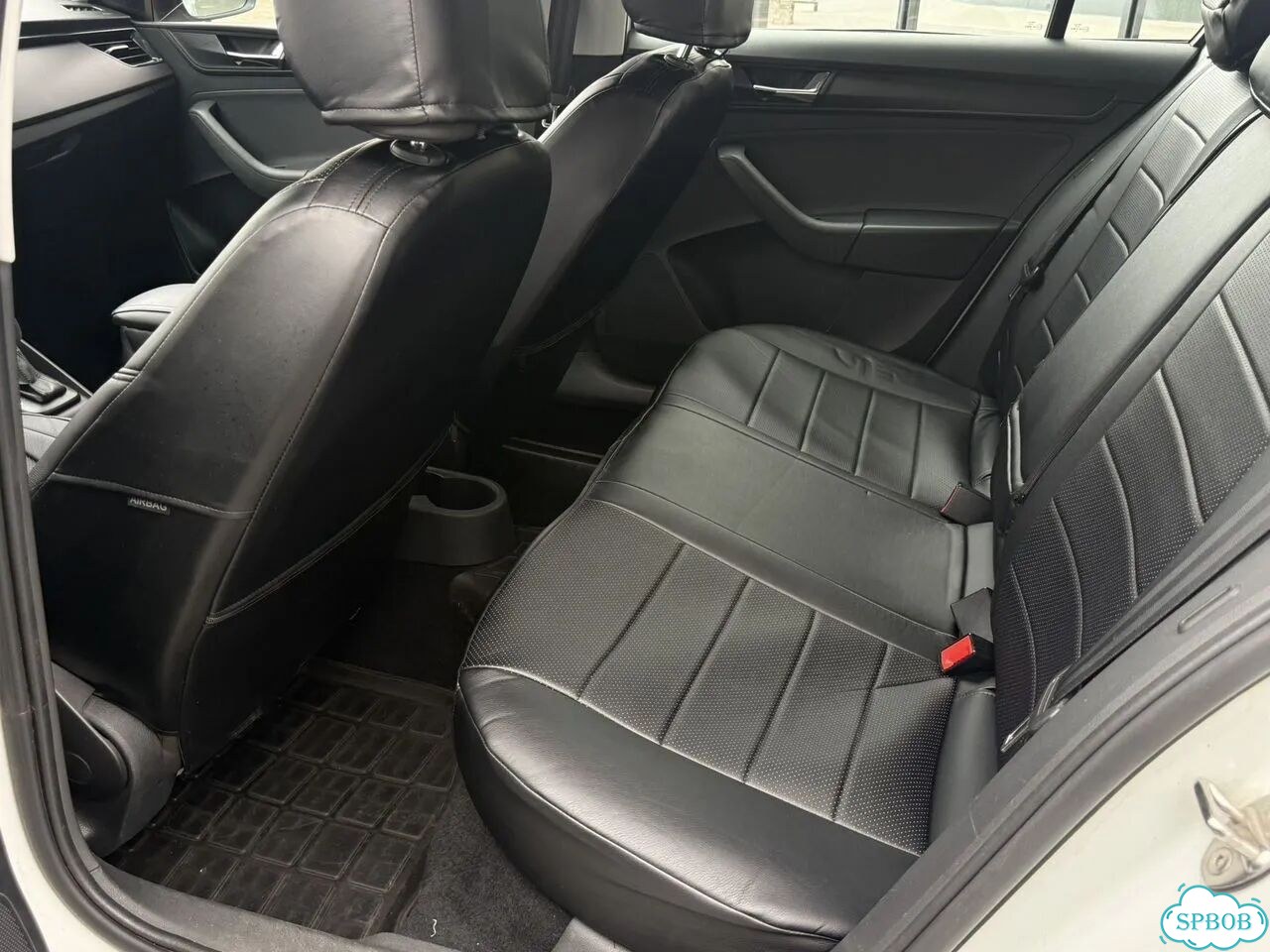 Skoda Rapid 1.6 AT, 2021, 350 000 км фото 10