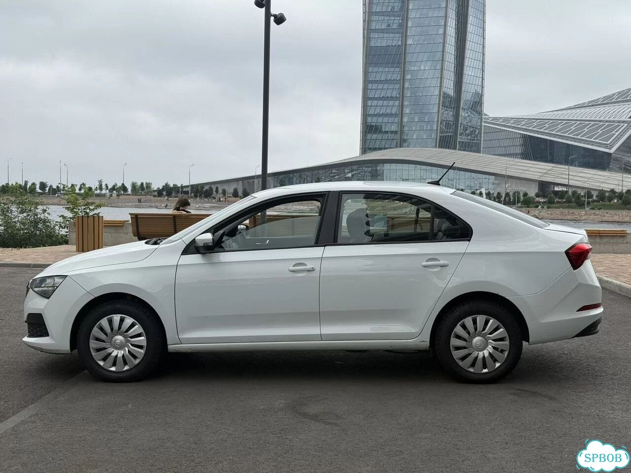 Skoda Rapid 1.6 AT, 2021, 350 000 км фото 2
