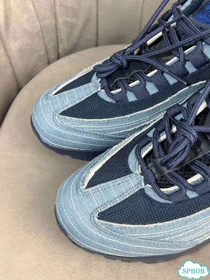 Кроссовки Nike x Levi's Air Max 95 'Obsidian' фото 4