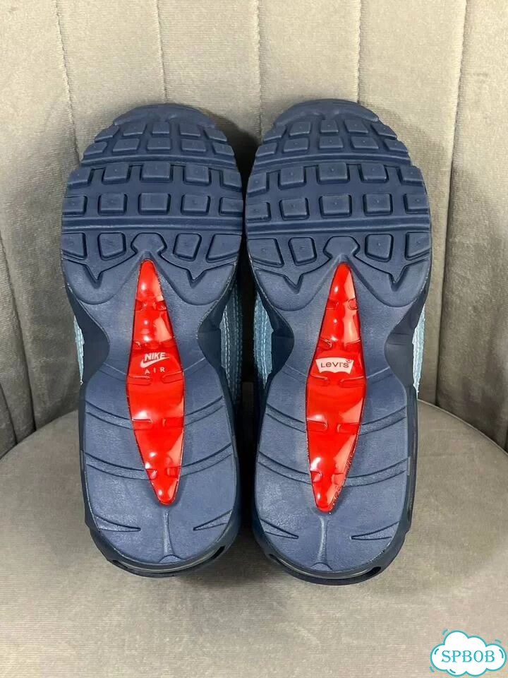 Кроссовки Nike x Levi's Air Max 95 'Obsidian' фото 8