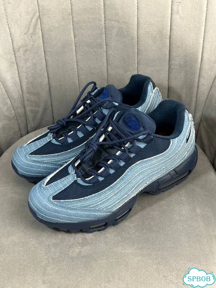 Nike x Levi's Air Max 95 'Obsidian' фото 3