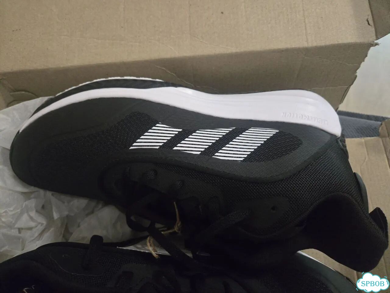Кроссовки Adidas 40.5 новые фото 4