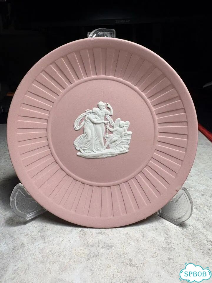 Wedgwood блюдце розовое фото 1