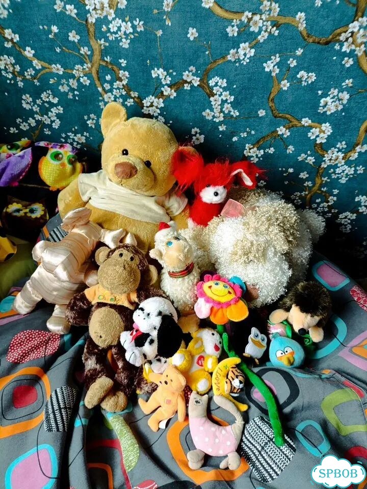 Коробка мягких игрушек фото 1