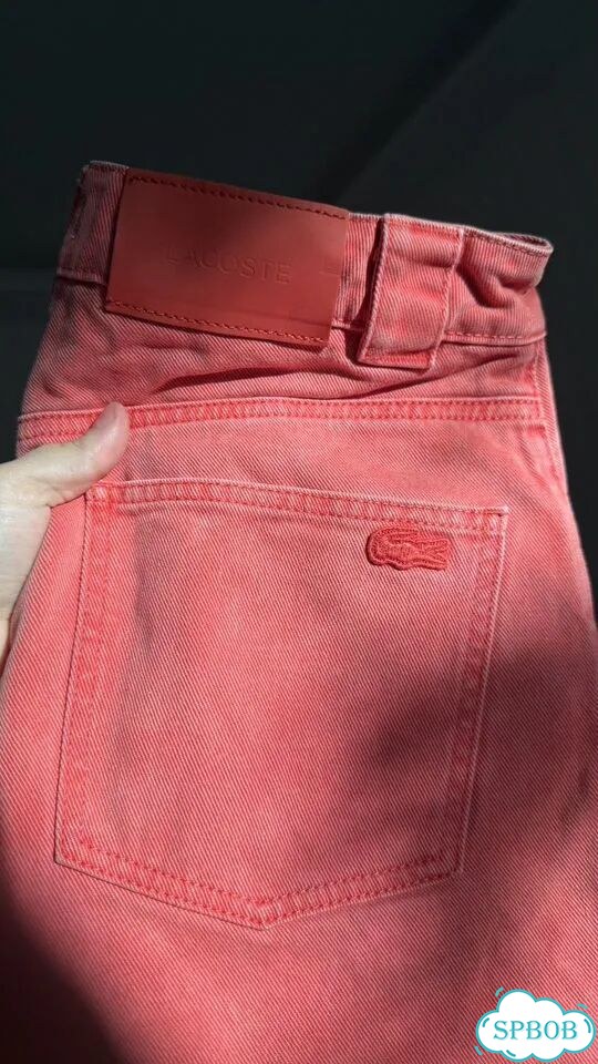 Джинсовые шорты Lacoste, коралловые фото 2